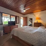 Casa A Beira-Mar Em Ilhabela